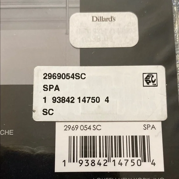J. Queen New York Paisley Shower Curtain, 72” x 72” NWT - Picture 4 of 5